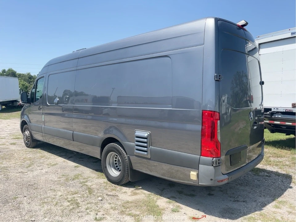 2021 Mercedes-Benz VS30 Sprinter - Image 3 of 12