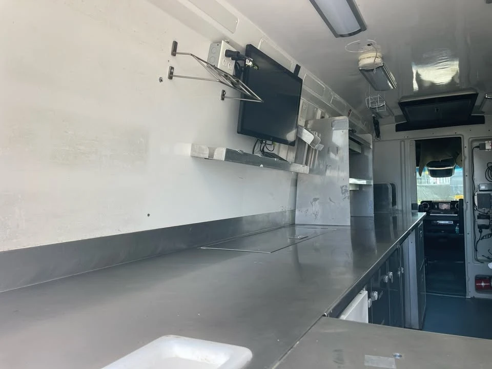 2021 Mercedes-Benz VS30 Sprinter - Image 8 of 20