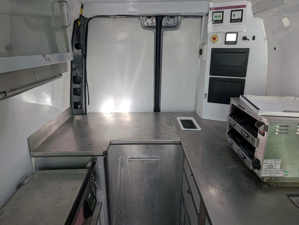 2021 Mercedes-Benz VS30 Sprinter - Image 16 of 21
