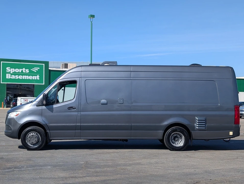 2021 Mercedes-Benz VS30 Sprinter - Image 4 of 21
