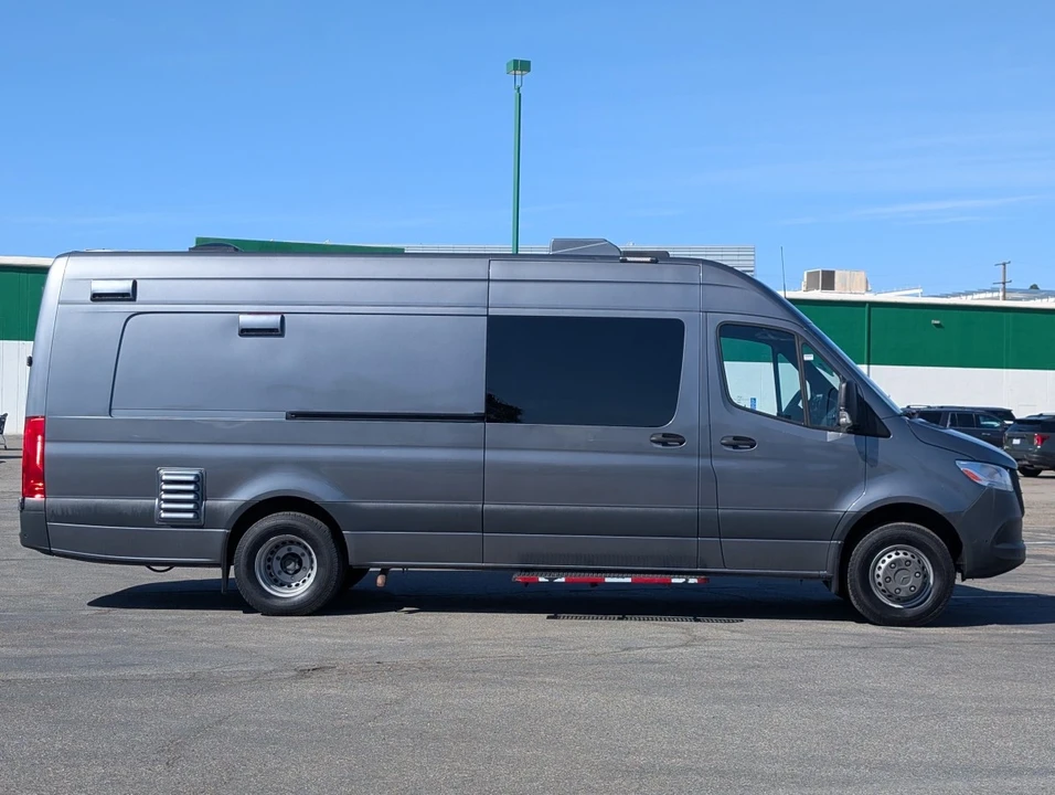 2021 Mercedes-Benz VS30 Sprinter - Image 8 of 21