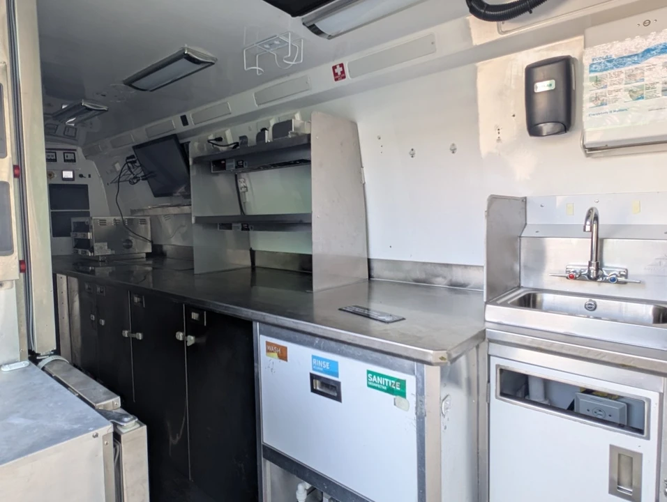 2021 Mercedes-Benz VS30 Sprinter - Image 10 of 21