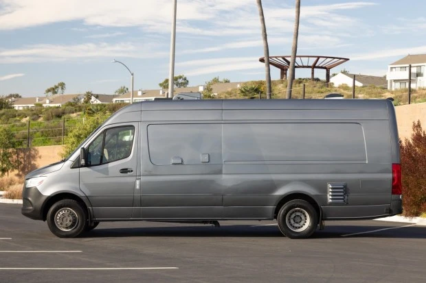 2021 Mercedes-Benz VS30 Sprinter - Image 3 of 9