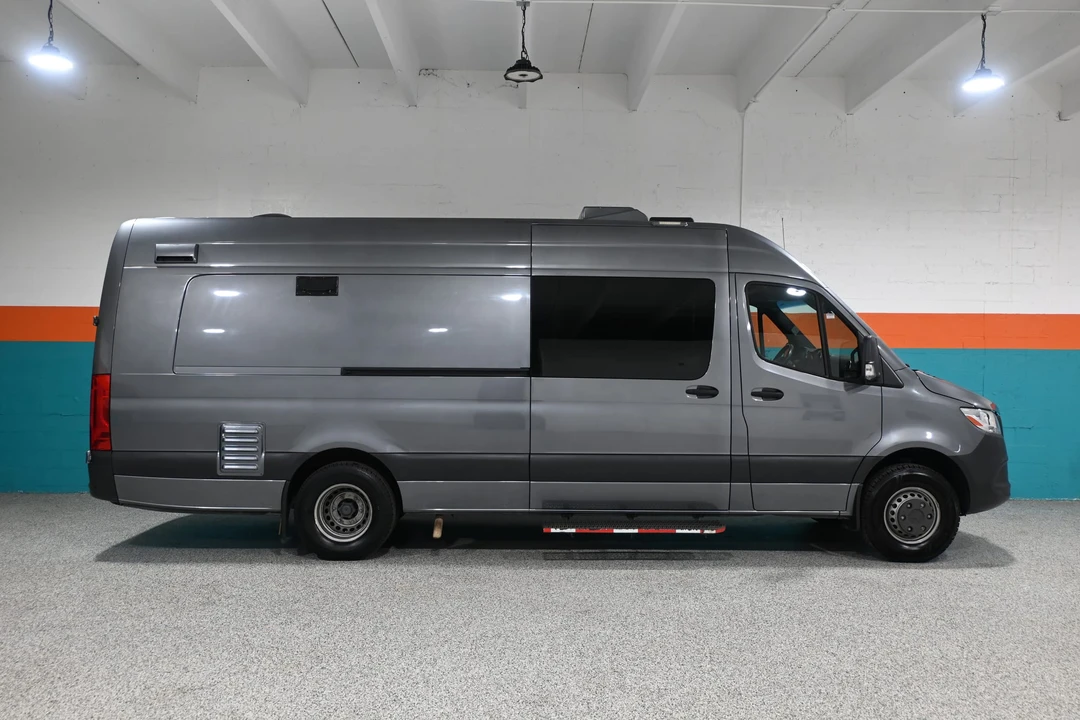 2021 Mercedes-Benz VS30 Sprinter - Image 9 of 31