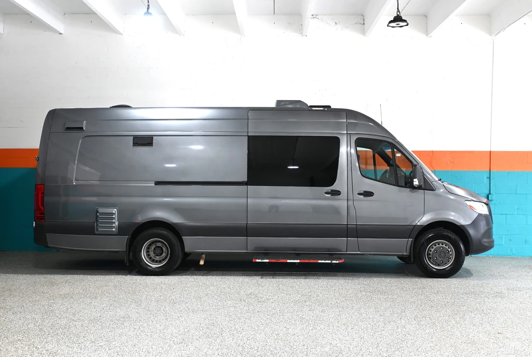 2021 Mercedes-Benz VS30 Sprinter - Image 10 of 31