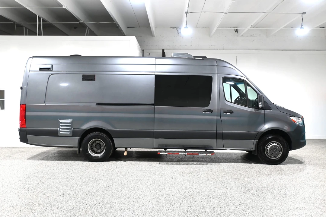 2021 Mercedes-Benz VS30 Sprinter - Image 8 of 31