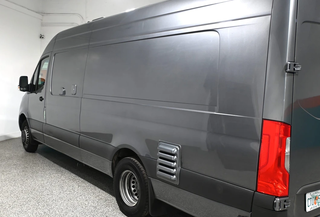 2021 Mercedes-Benz VS30 Sprinter - Image 20 of 31