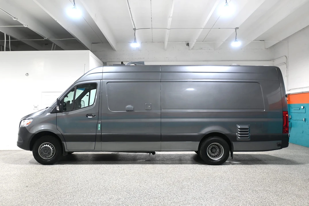 2021 Mercedes-Benz VS30 Sprinter - Image 4 of 31