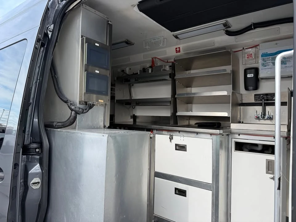 2021 Mercedes-Benz VS30 Sprinter - Image 16 of 17
