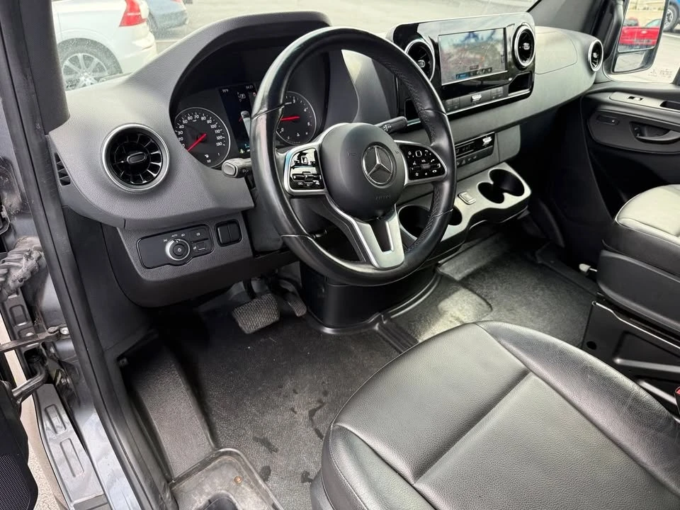 2021 Mercedes-Benz VS30 Sprinter - Image 8 of 17