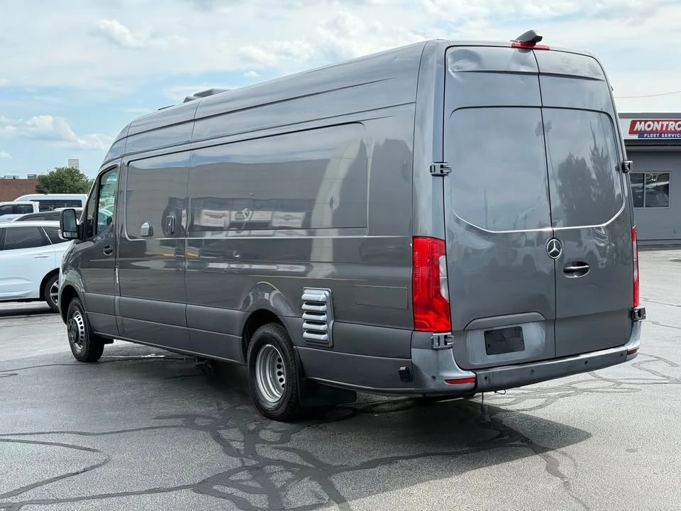 2021 Mercedes-Benz VS30 Sprinter - Image 5 of 17