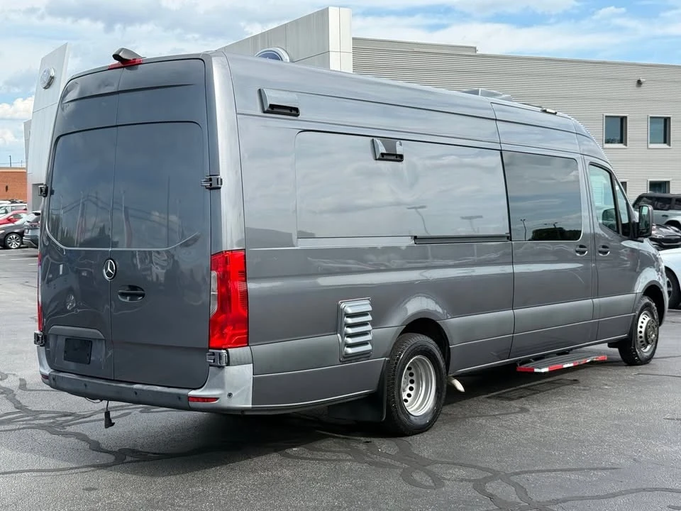 2021 Mercedes-Benz VS30 Sprinter - Image 3 of 17