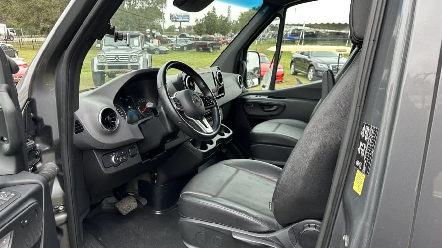 2021 Mercedes-Benz VS30 Sprinter - Image 5 of 8