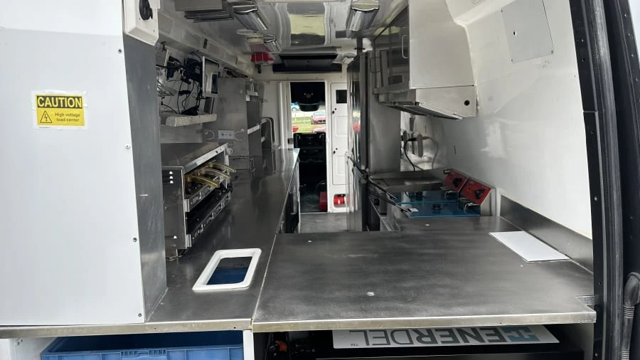 2021 Mercedes-Benz VS30 Sprinter - Image 7 of 8