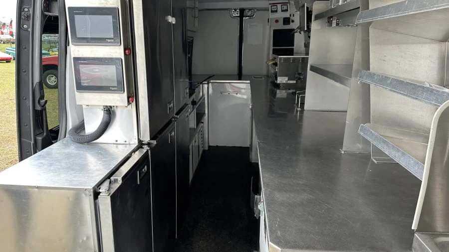 2021 Mercedes-Benz VS30 Sprinter - Image 6 of 8
