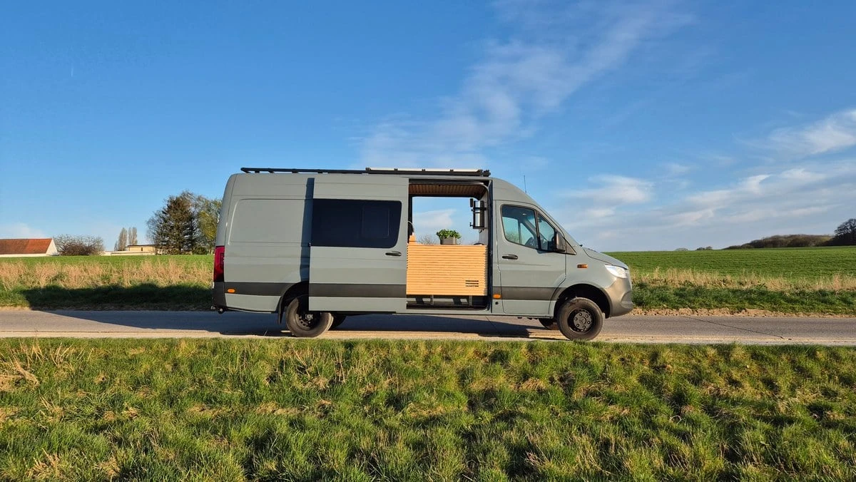 2021 Mercedes-Benz VS30 Sprinter - Image 17 of 31