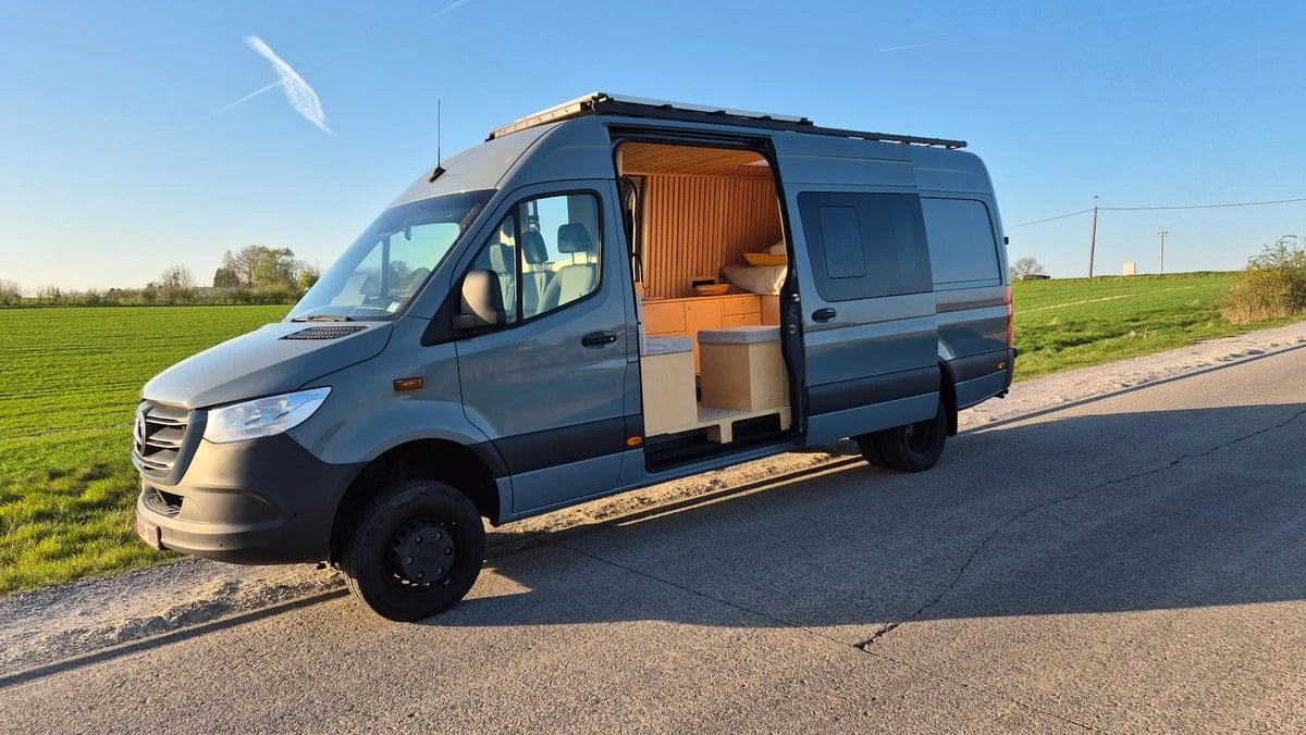 2021 Mercedes-Benz VS30 Sprinter - Image 18 of 31