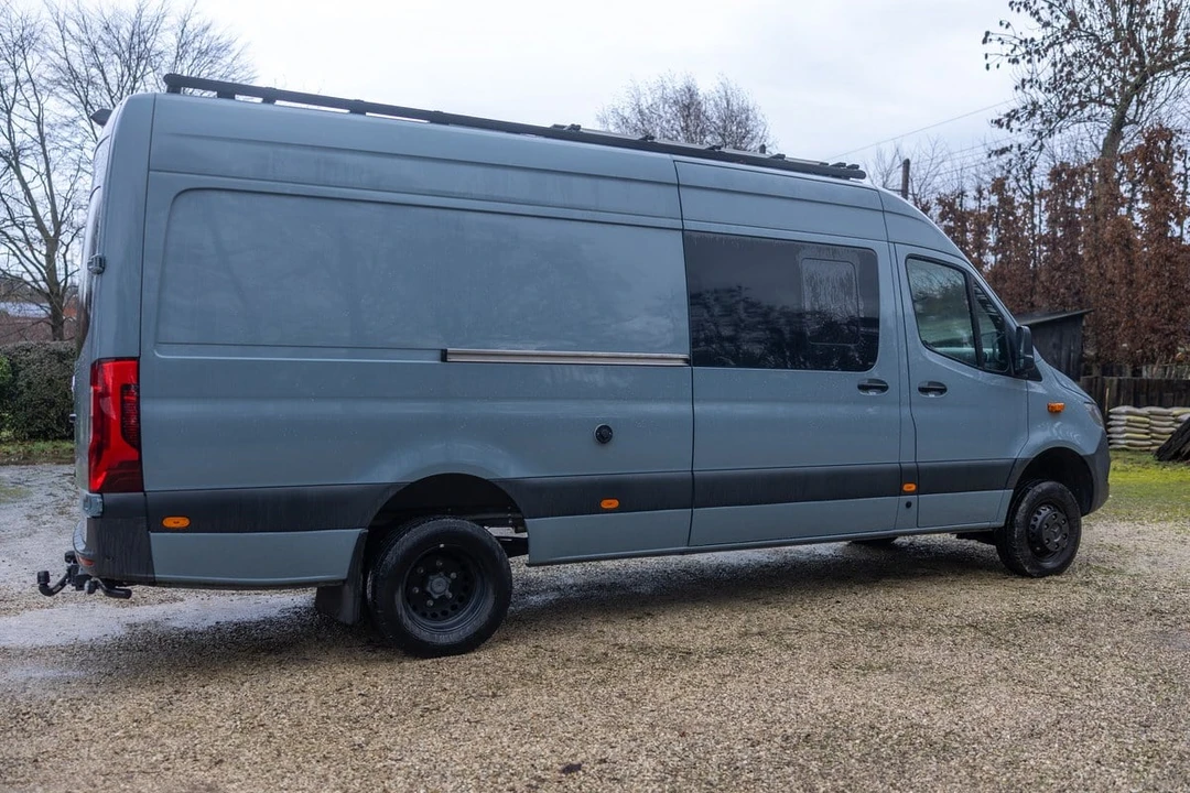 2021 Mercedes-Benz VS30 Sprinter - Image 8 of 31