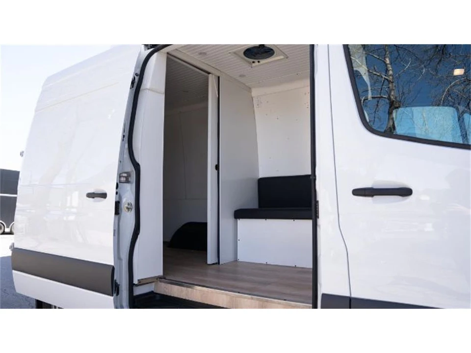2021 Mercedes-Benz VS30 Sprinter - Image 14 of 20