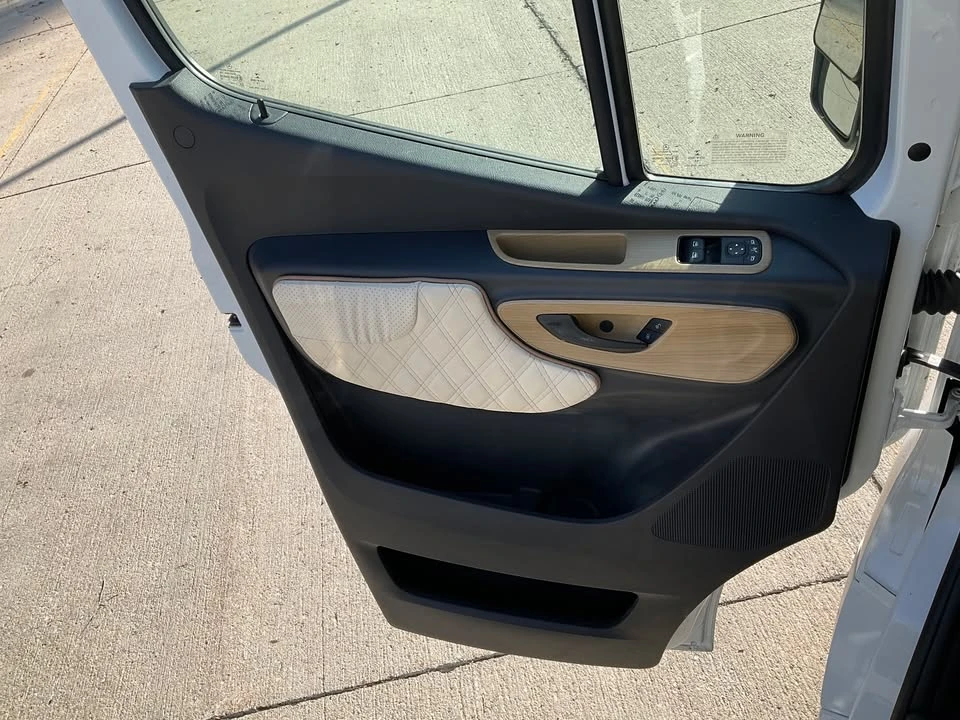 2021 Mercedes-Benz VS30 Sprinter - Image 17 of 20