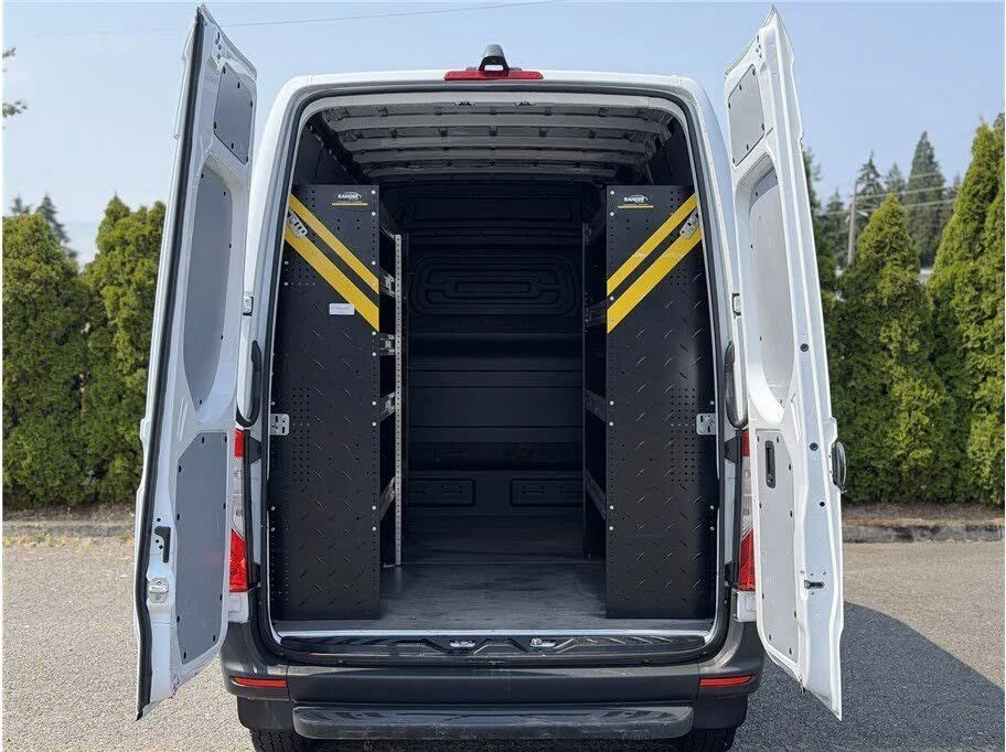 2021 Mercedes-Benz VS30 Sprinter - Image 9 of 18