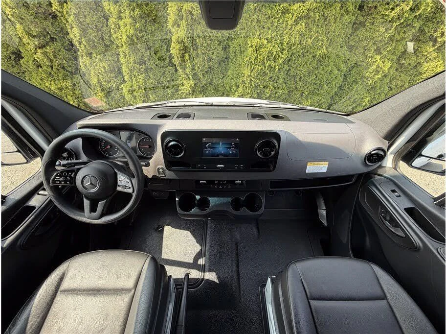 2021 Mercedes-Benz VS30 Sprinter - Image 14 of 18