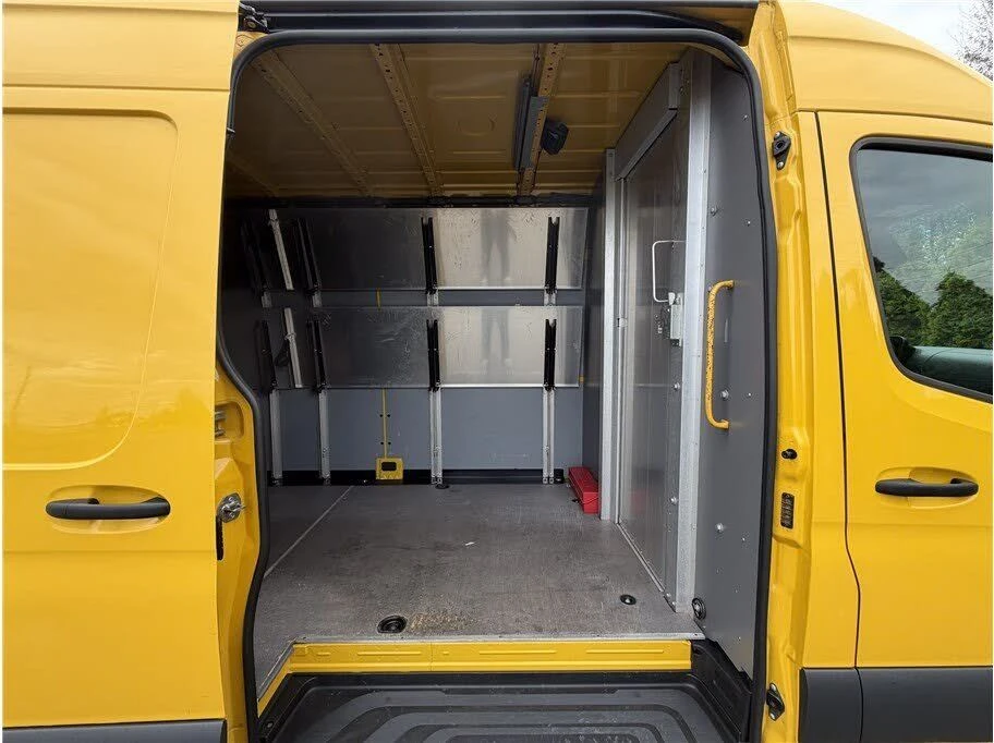 2021 Mercedes-Benz VS30 Sprinter - Image 11 of 18
