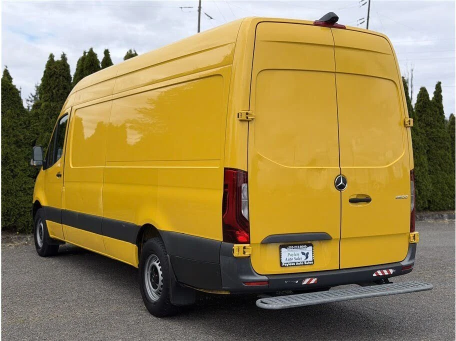 2021 Mercedes-Benz VS30 Sprinter - Image 3 of 18