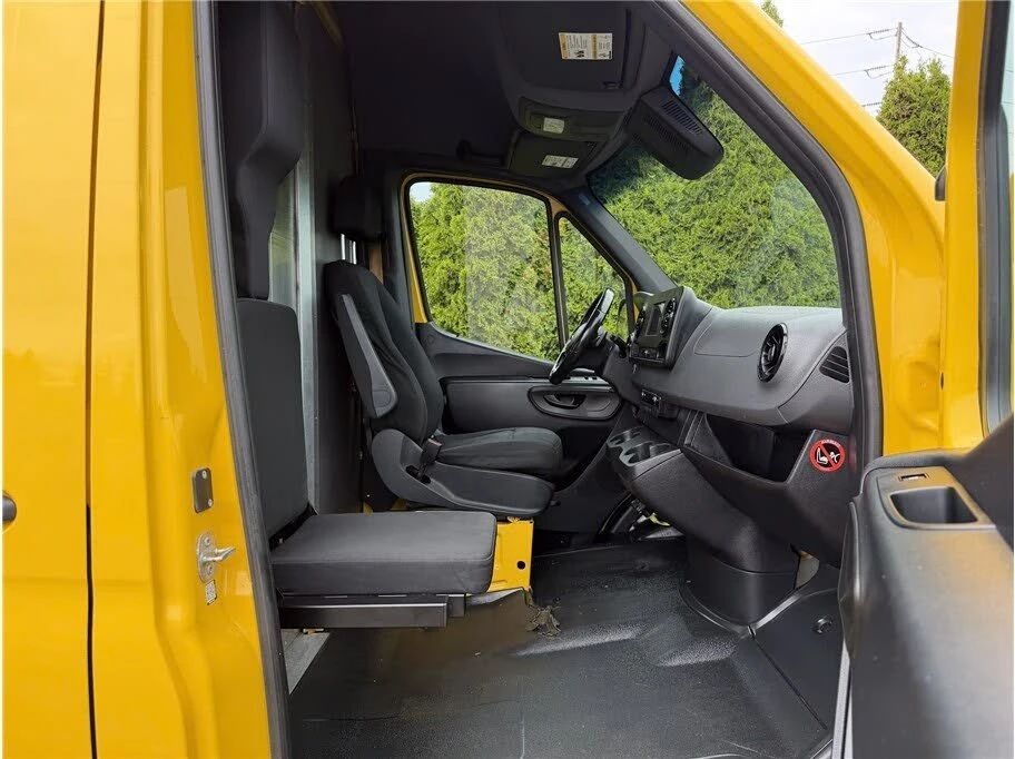 2021 Mercedes-Benz VS30 Sprinter - Image 16 of 20