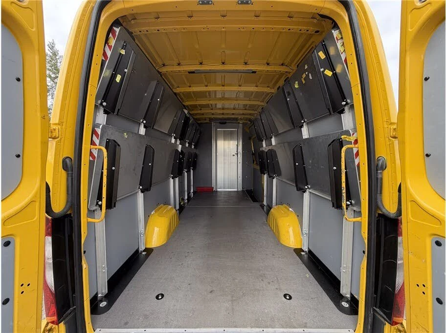 2021 Mercedes-Benz VS30 Sprinter - Image 12 of 20