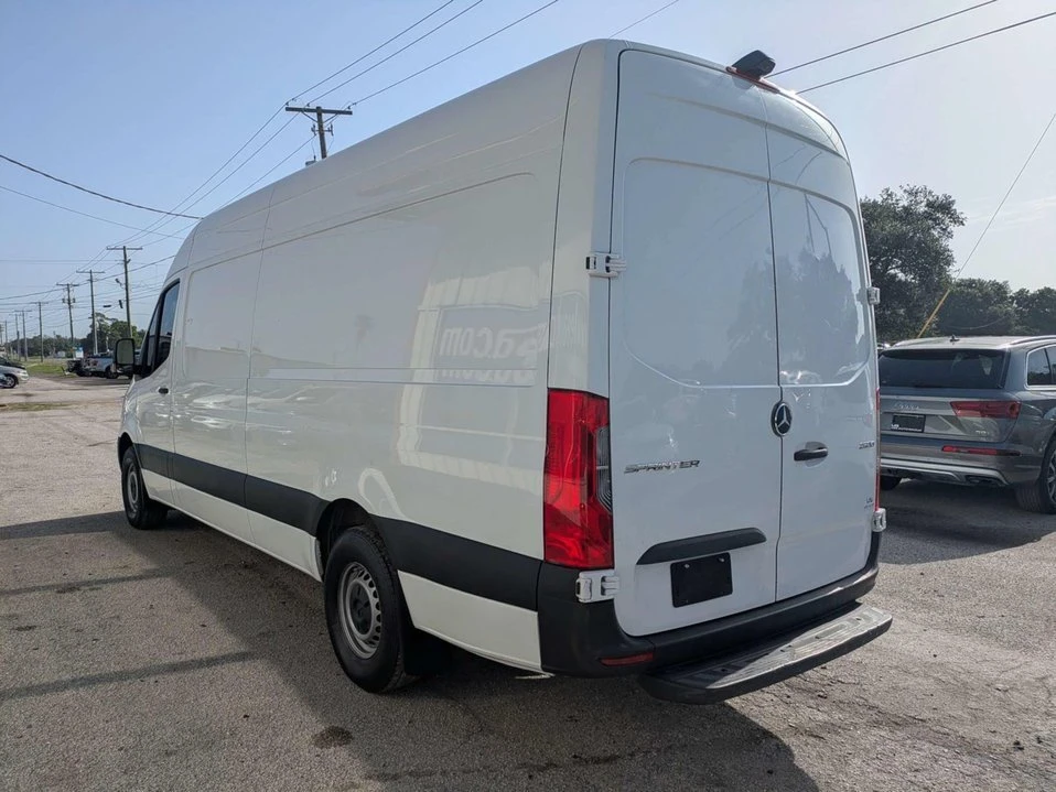 2021 Mercedes-Benz VS30 Sprinter - Image 5 of 20