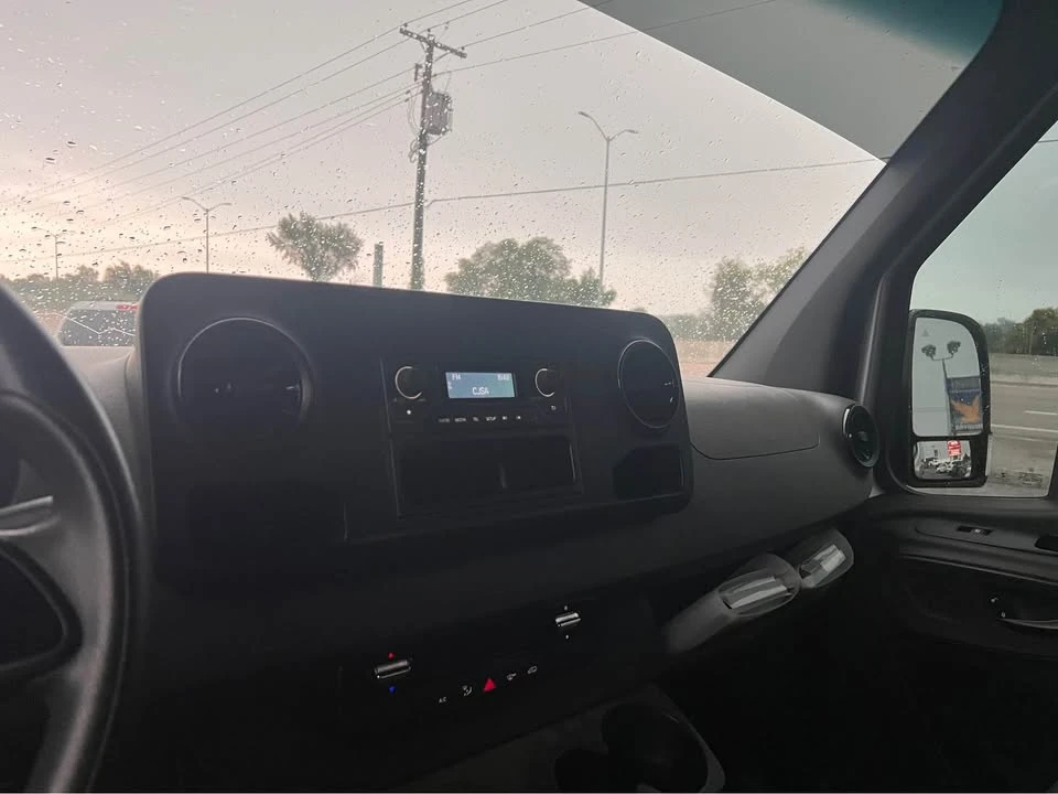 2021 Mercedes-Benz VS30 Sprinter - Image 9 of 12