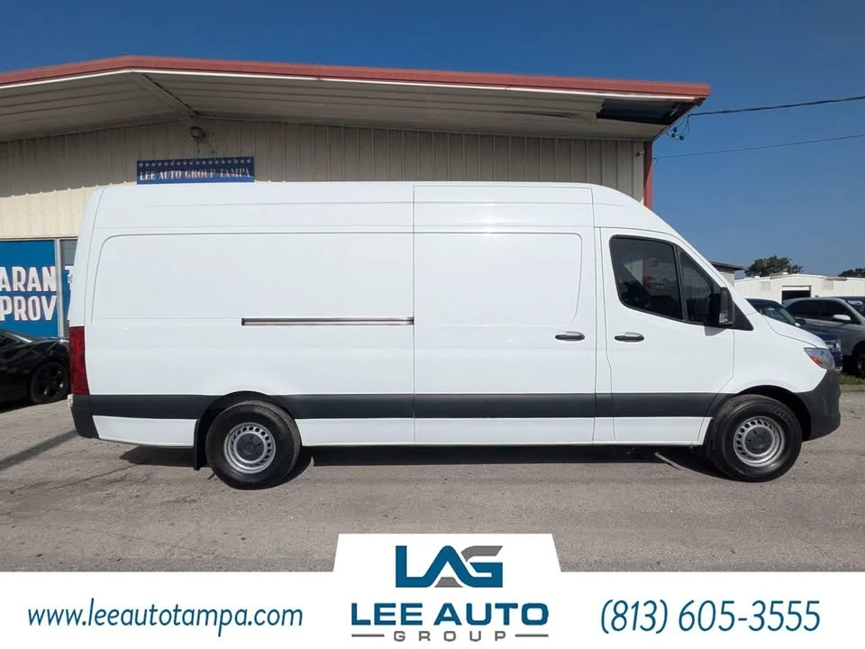 2021 Mercedes-Benz VS30 Sprinter - Image 2 of 20