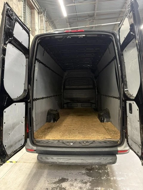 2021 Mercedes-Benz VS30 Sprinter - Image 10 of 18