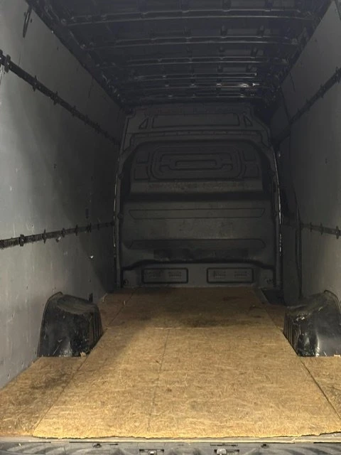 2021 Mercedes-Benz VS30 Sprinter - Image 11 of 18