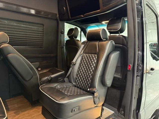 2021 Mercedes-Benz VS30 Sprinter - Image 17 of 21