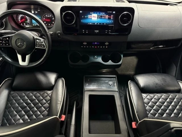 2021 Mercedes-Benz VS30 Sprinter - Image 2 of 12
