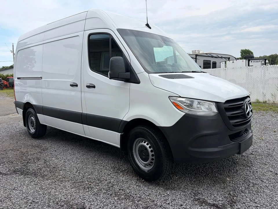 2021 Mercedes-Benz VS30 Sprinter - Image 2 of 13