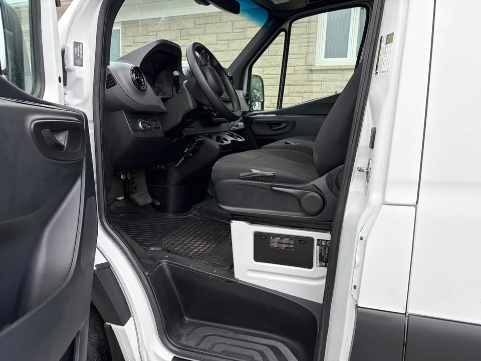 2021 Mercedes-Benz VS30 Sprinter - Image 6 of 13