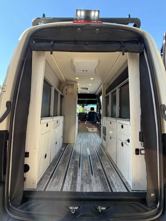 2021 Mercedes-Benz VS30 Sprinter - Image 4 of 11