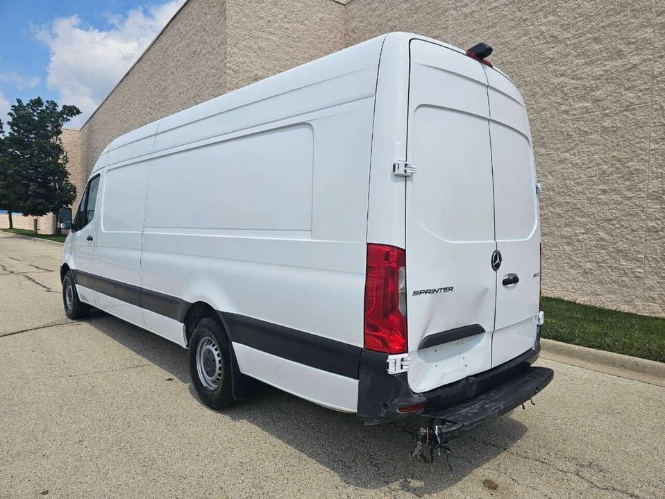 2021 Mercedes-Benz VS30 Sprinter - Image 8 of 17