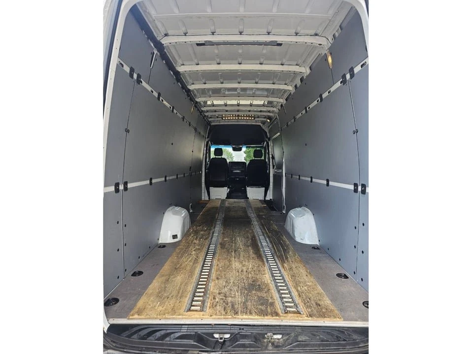 2021 Mercedes-Benz VS30 Sprinter - Image 9 of 17