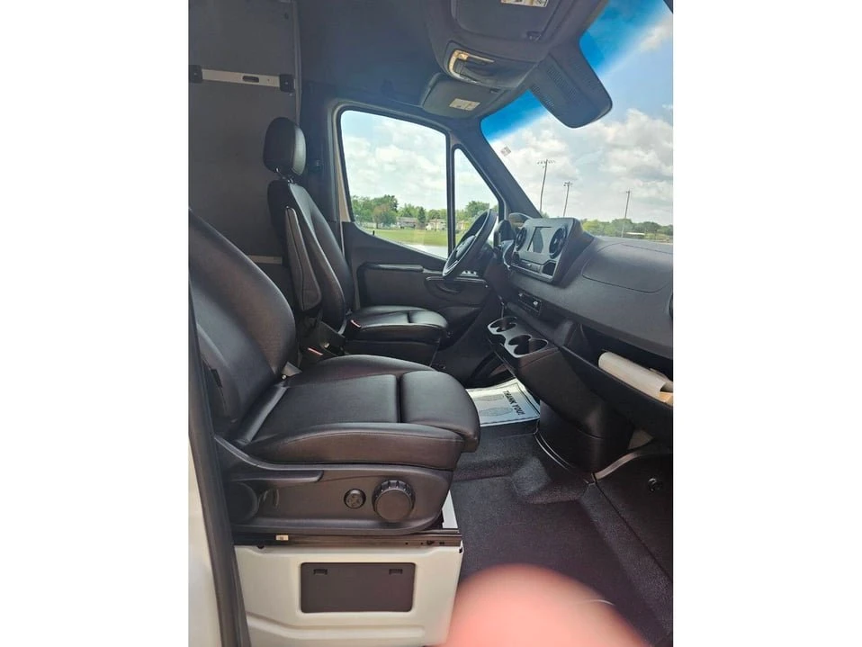 2021 Mercedes-Benz VS30 Sprinter - Image 12 of 17