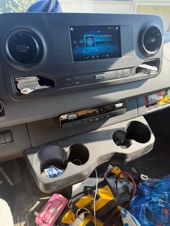 2021 Mercedes-Benz VS30 Sprinter - Image 5 of 14
