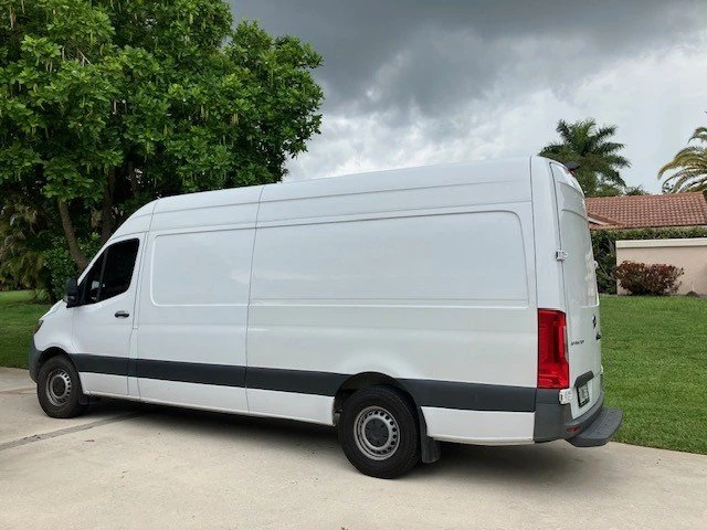 2021 Mercedes-Benz VS30 Sprinter - Image 9 of 11