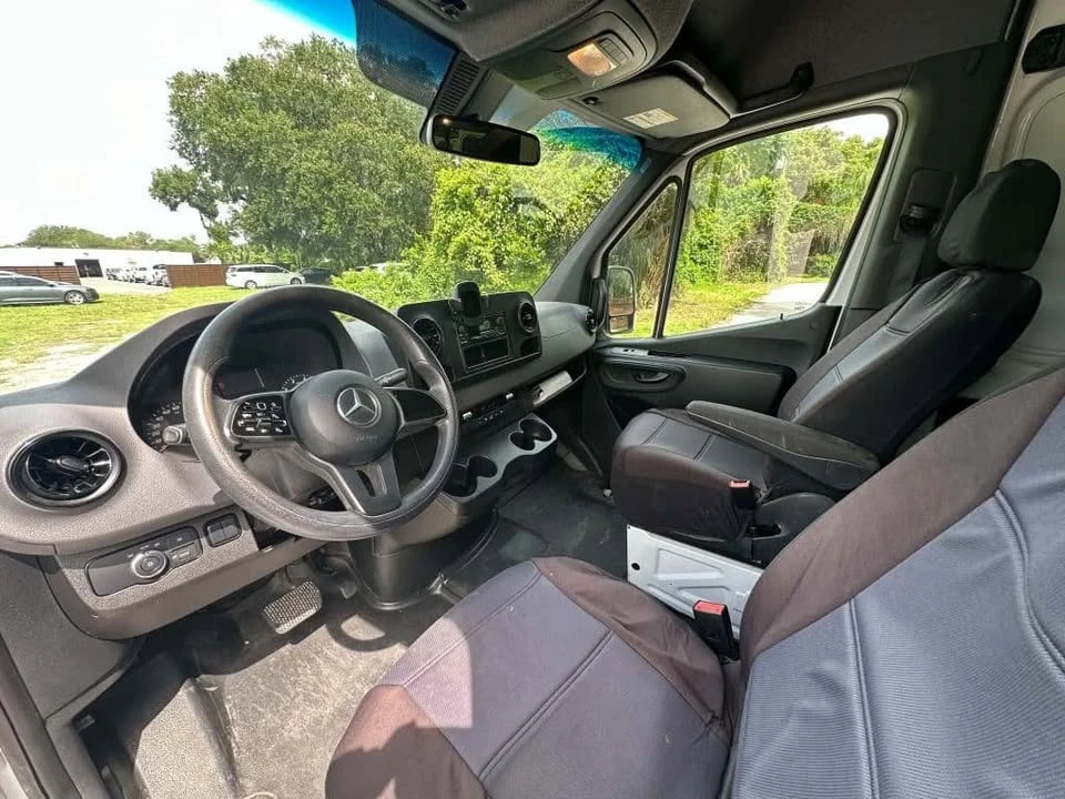 2021 Mercedes-Benz VS30 Sprinter - Image 6 of 15