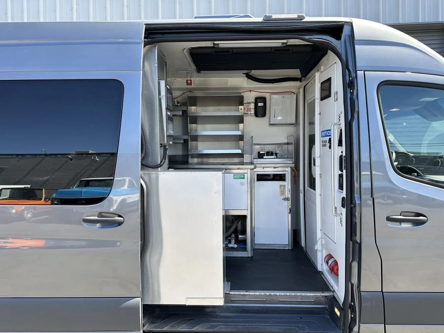 2021 Mercedes-Benz VS30 Sprinter - Image 11 of 14