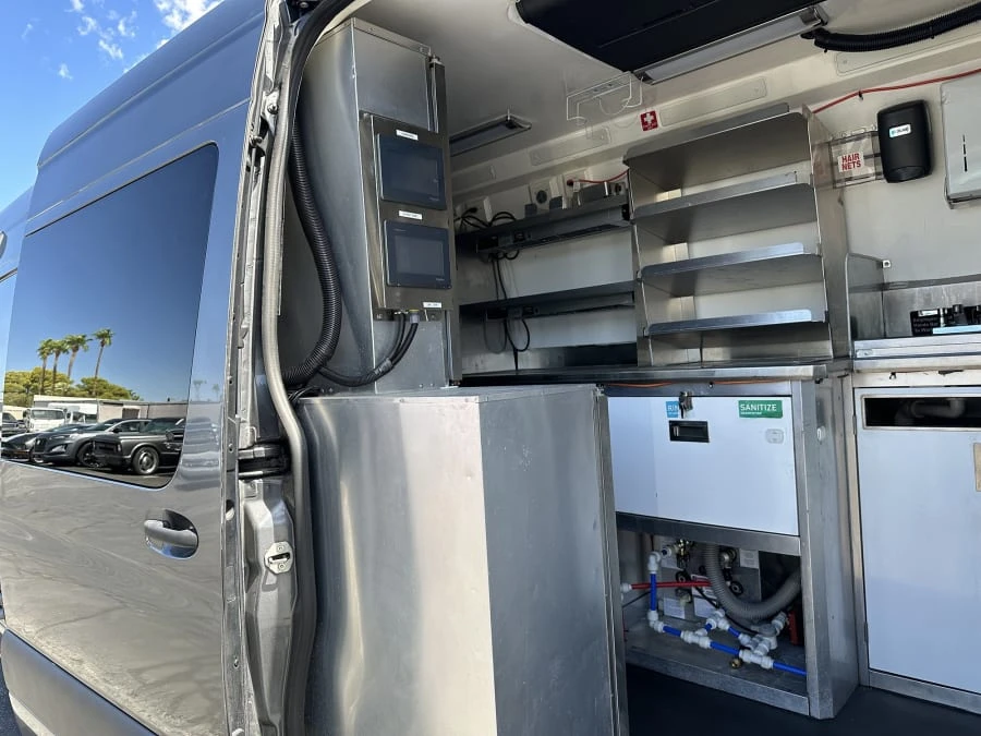 2021 Mercedes-Benz VS30 Sprinter - Image 12 of 14