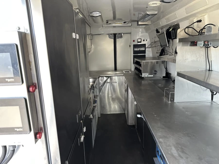 2021 Mercedes-Benz VS30 Sprinter - Image 13 of 14
