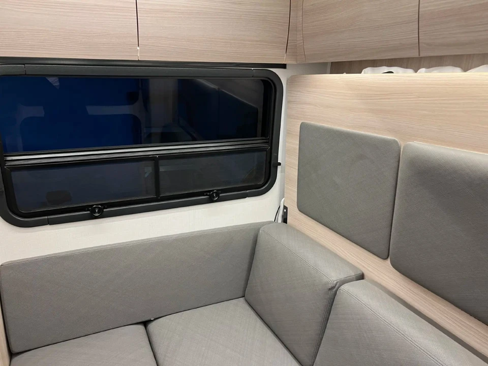 2021 Mercedes-Benz VS30 Sprinter - Image 5 of 16